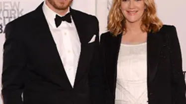 Drew Barrymore anne oldu