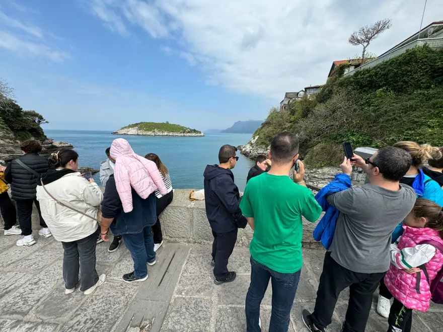 1 günde 20 bin araç gelince ilçeye girişler kapatıldı! 10