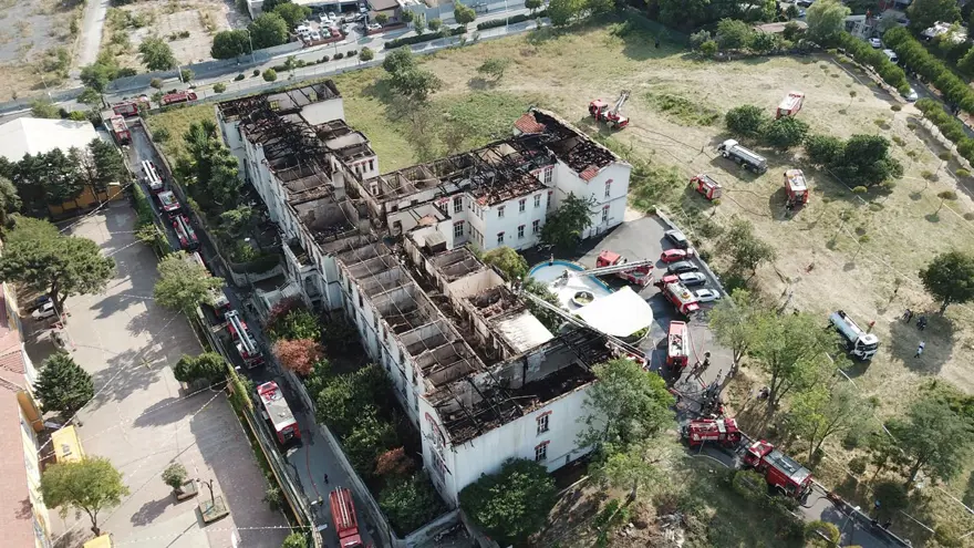 İstanbul Balıklı Rum Hastanesi&#x27;nde tahliye seferberliği 12