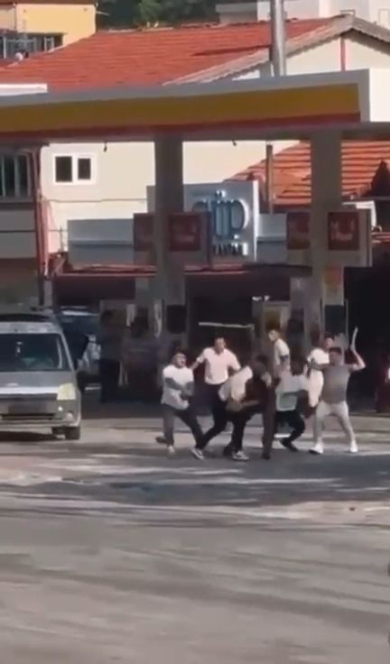 Mersin'de sopalı kavga