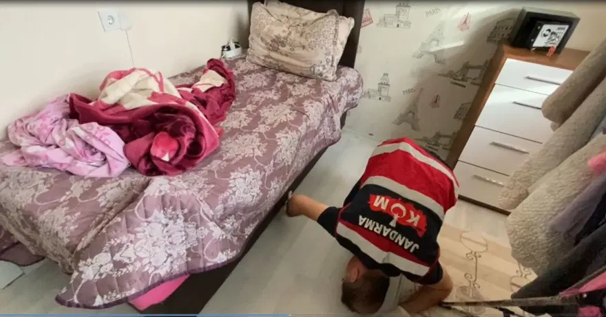 Tahliye vaadiyle dolandırıcılık çetesine operasyonda 1’iavukat 9 tutuklama 3 Tahliye vaadiyle dolandırıcılık çetesine operasyonda 1’iavukat 9 tutuklama 3