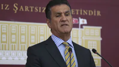 Mustafa Sarıgül’e TBMM’de yumruklu saldırı girişimi