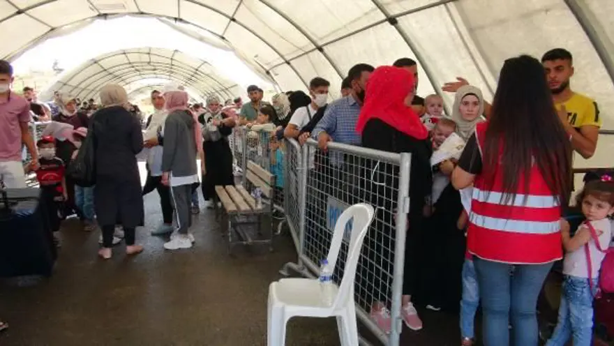 Binlerce Suriyeli bayram için ülkesine döndü 1