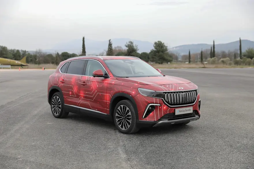 Bakanlar Varank ve Nebati, Togg'un direksiyonuna geçti: Bu müthiş bir duygu 12