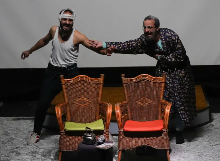 ÖZGÜR SURİYE'DE İLK OYUN 1