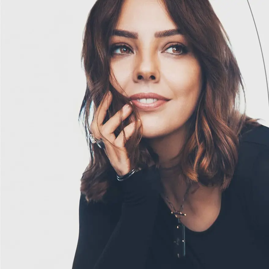 EBRU GÜNDEŞ'TEN İKİ REKOR (APPLEMUSİC VERİLERİ) 21