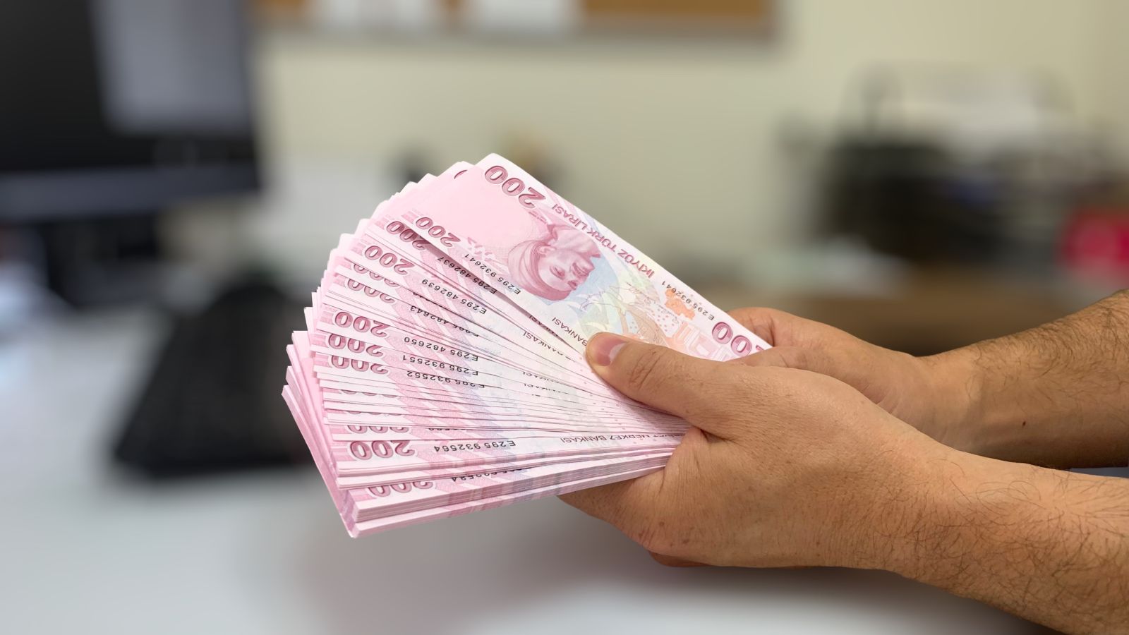 22 ay sonra ilk faiz indirimi: Mevduat ve kredi faizleri nasıl etkilenecek?