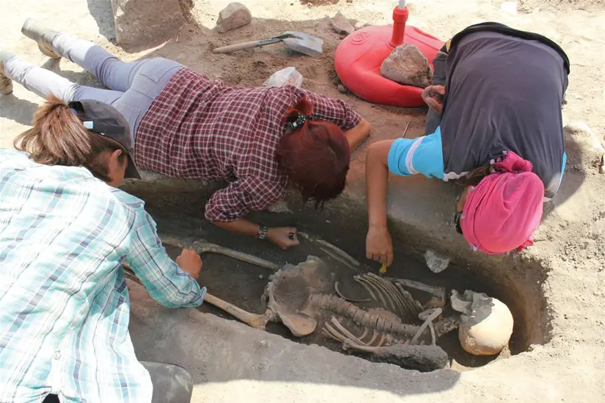 Anadolu&#x27;da öncü Türklerin ilk izleri 11