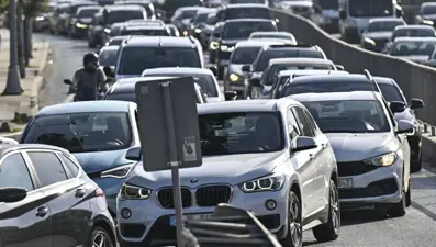 İstanbul trafiğinde son durum: Yollar doldu taştı