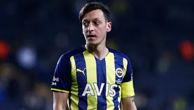 Futbolu bırakıyor mu? Mesut Özil'den açıklama