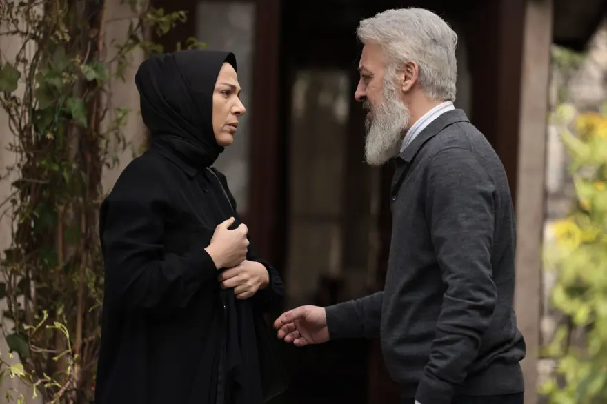 ÇİÇEK EVİ TERK ETTİ 3