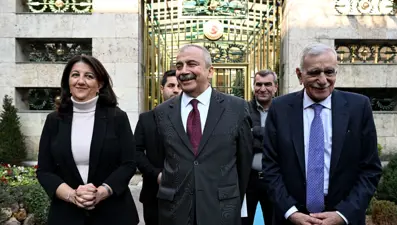 DEM Parti heyeti görüşmelerini tamamladı:Şimdi ne olacak? Selahattin Demirtaş’la görüşme tarihi belli oldu