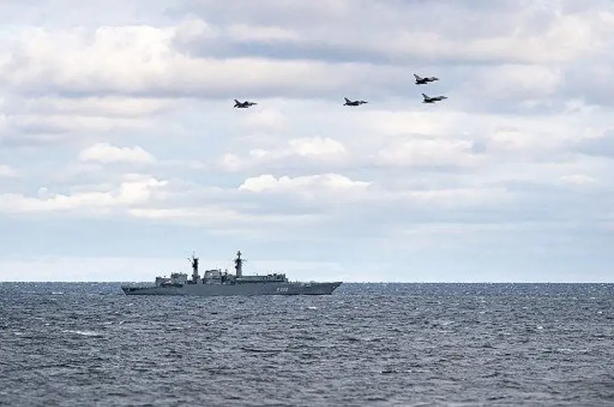 NATO'nun ilk kez görevlendirdiği askeri güç: 40 bin kişilik Mukabele Kuvveti 2 NATO'nun ilk kez görevlendirdiği askeri güç: 40 bin kişilik Mukabele Kuvveti 2
