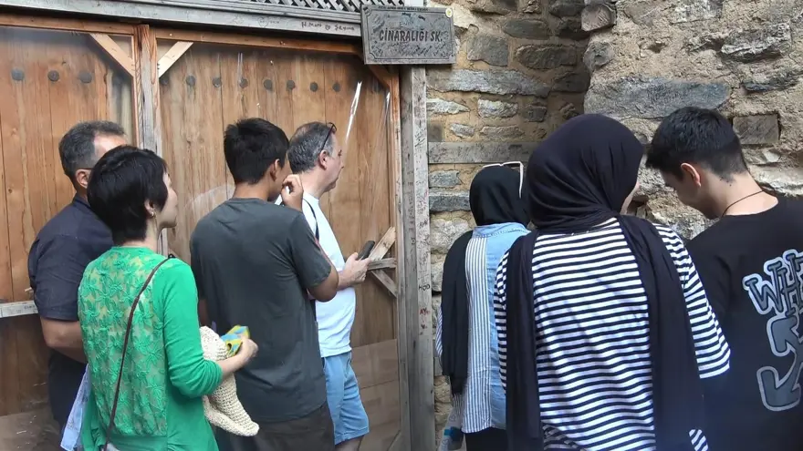 Dünyanın en dar sokağı! Buraya giren geri dönemiyor, aynı anda geçmek imkansız 1