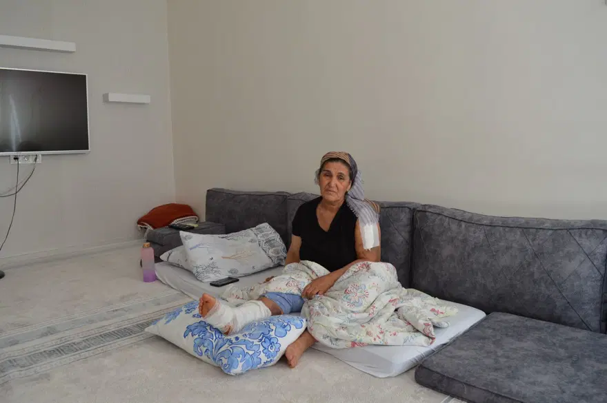 Mardin’de gelinden kayınvalidesine dayak | Terlikledövdü, arabayla ezmeye çalıştı: “Düğünden sonra normal biri olmadığını farkettik” 7 Mardin’de gelinden kayınvalidesine dayak | Terlikledövdü, arabayla ezmeye çalıştı: “Düğünden sonra normal biri olmadığını farkettik” 7