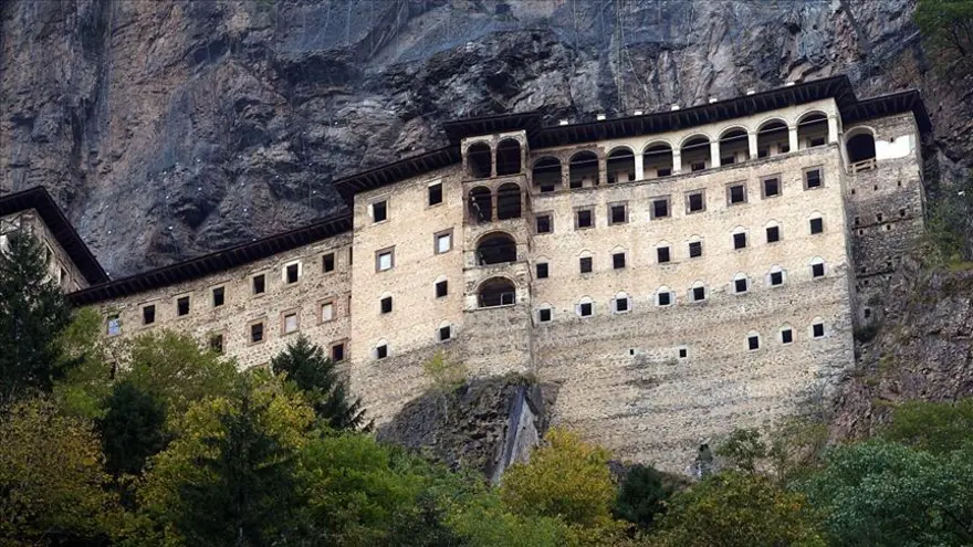 Sümela Manastırı'nı 3 haftada yaklaşık 30 bin kişi ziyaret etti 11
