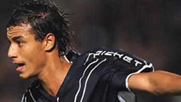 Wenger'den Chamakh yalanlaması