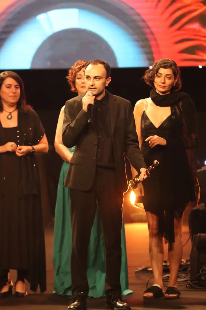 EN İYİ FİLM: SANKİ HER ŞEY BİRAZ FELAKET 2