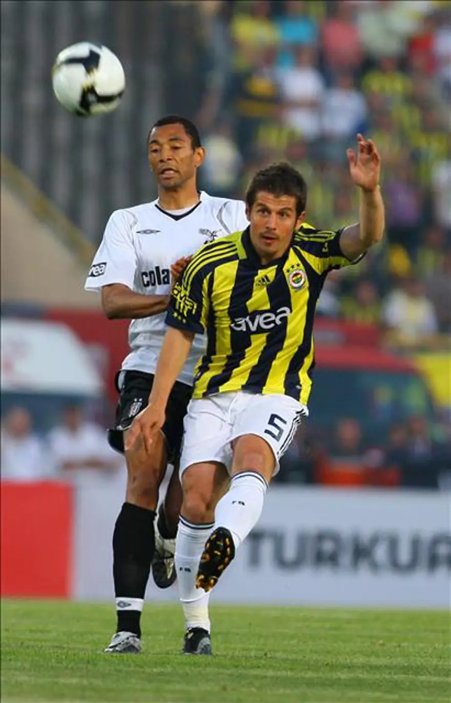 Beşiktaş: 4 - Fenerbahçe: 2 11 Beşiktaş: 4 - Fenerbahçe: 2 11