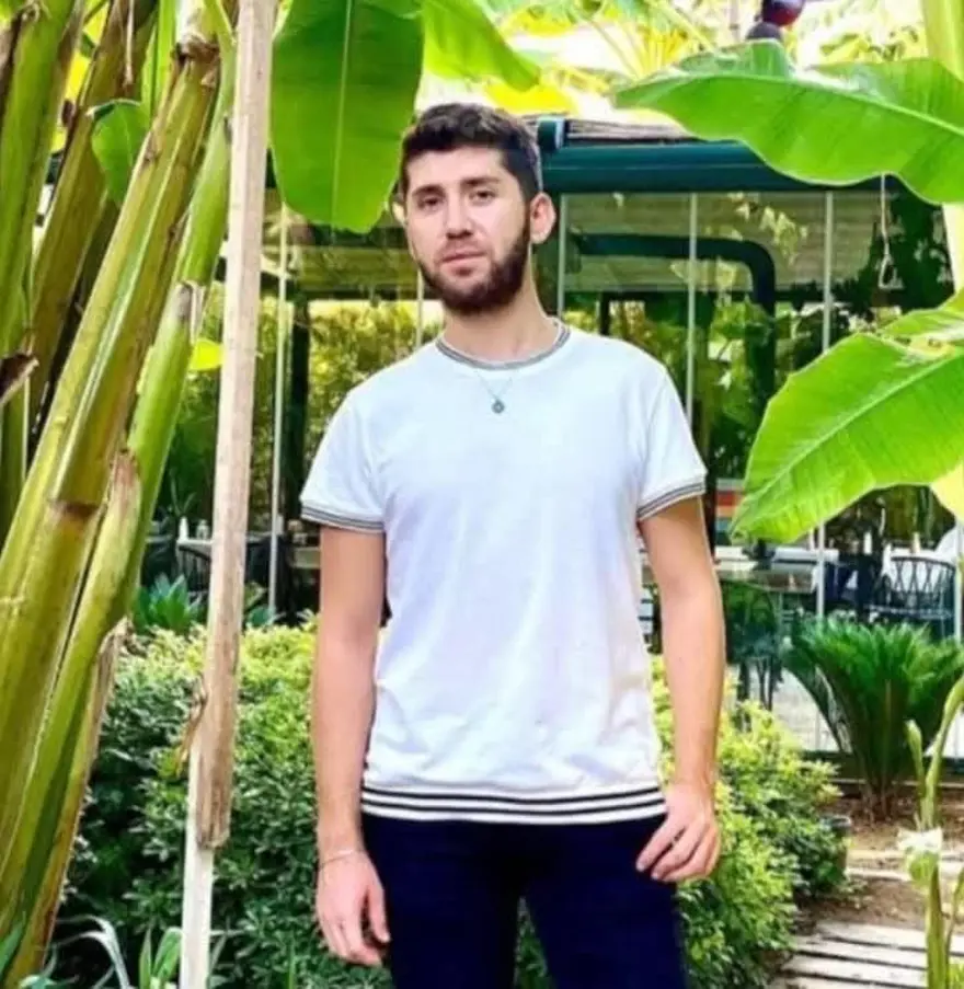 Genç sağlıkçıyı üzerinde sigara yok diye öldürdüler! 1 Genç sağlıkçıyı üzerinde sigara yok diye öldürdüler! 1