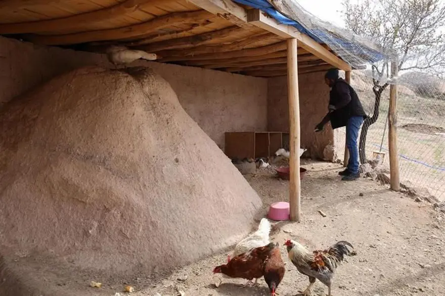 İstanbul'dan kaçıp Nevşehir'de kurdukları çiftlikte doğayla baş başa yaşıyorlar 16