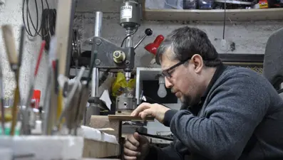 54 yaşındaki naht ustası evine atölye kurdu: 6 farklı sanatı bir araya getiriyor