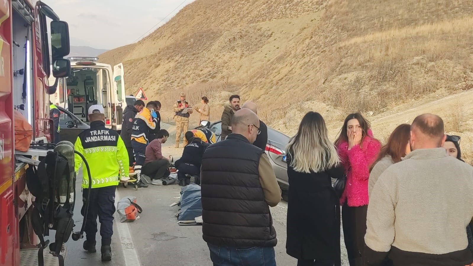 Erzurum'daki kazada can pazarı: 2 ölü, 3 yaralı