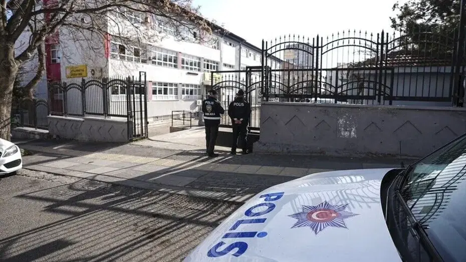 Okullarda yeni güvenlik önlemleri. 30 bin kişi işe alınacak