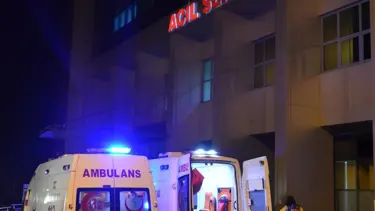 Burdur'da inşaat iskelesi çöktü: 6 yaralı