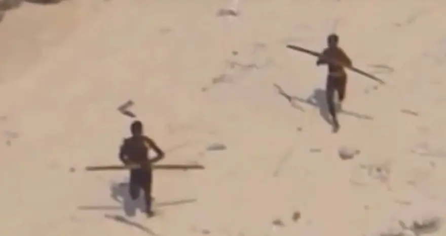 Dünyanın en izole toplumuna ev sahipliği yapan girmenin yasak olduğu ada 