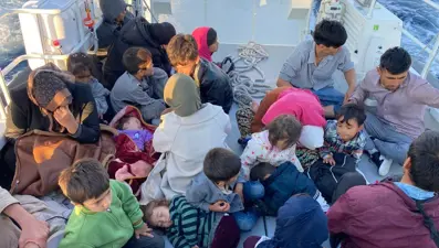 Ayvacık açıklarında 27 kaçak göçmen kurtarıldı