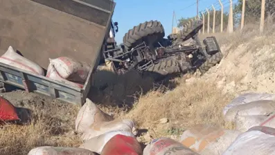 Devrilen traktörde 1 ölü, 4 yaralı