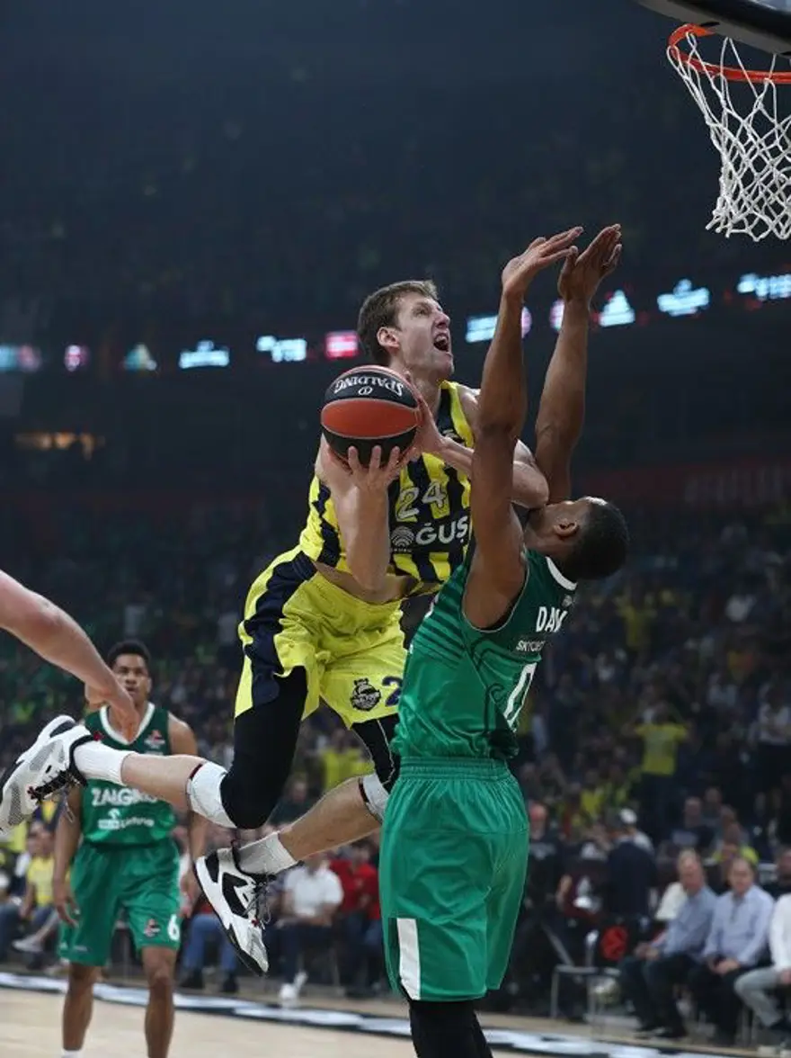 Fenerbahçe Doğuş finalde (Fenerbahçe Doğuş-Real Madrid) 10