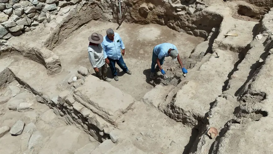 "HİTİT KRALİYET AİLESİYLE İLİŞKİLİ OLDUĞUNU GÖSTERİYOR" 6