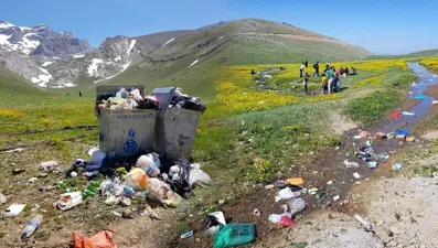 Niğde'de doğa harikası Meydan Yaylası çöplüğe döndü