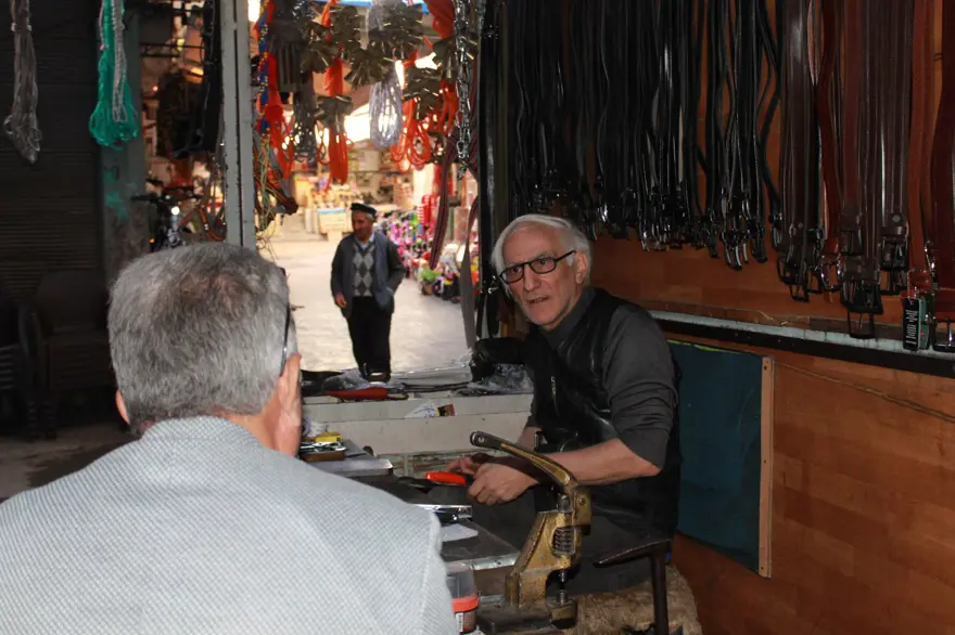 Mesleğe 10 yaşında başladı, yarım asırdır teknolojiye rağmen devam ediyor 2 Mesleğe 10 yaşında başladı, yarım asırdır teknolojiye rağmen devam ediyor 2