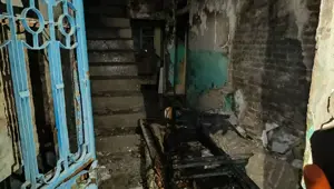 Alkollü şüpheli evini yaktı