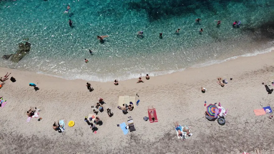 Deniz salyası sonrası yaz turizminde tatilcilerin tercihi Akdeniz oldu 6 Deniz salyası sonrası yaz turizminde tatilcilerin tercihi Akdeniz oldu 6