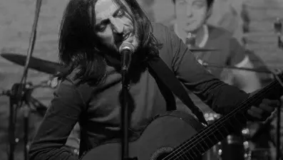 Şair Ceketli Çocuk Kazım Koyuncu 49 yaşında!