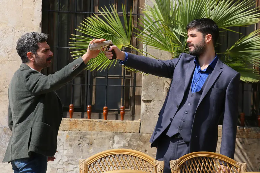 Güvercin'in 15. yeni bölümünde Zülüf hangi yolu seçecek 3