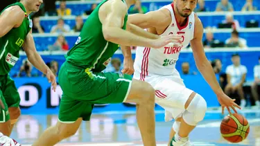 12 Dev Adam Litvanya'ya takıldı