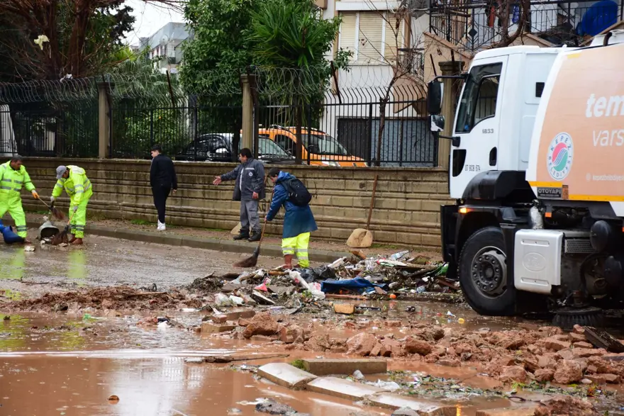 Antalya'da sel felaketinin faturası 300 milyon TL 6