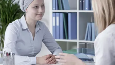 "Kanser tedavisi gören hastalar corona virüse karşı daha dikkatli olmalı"