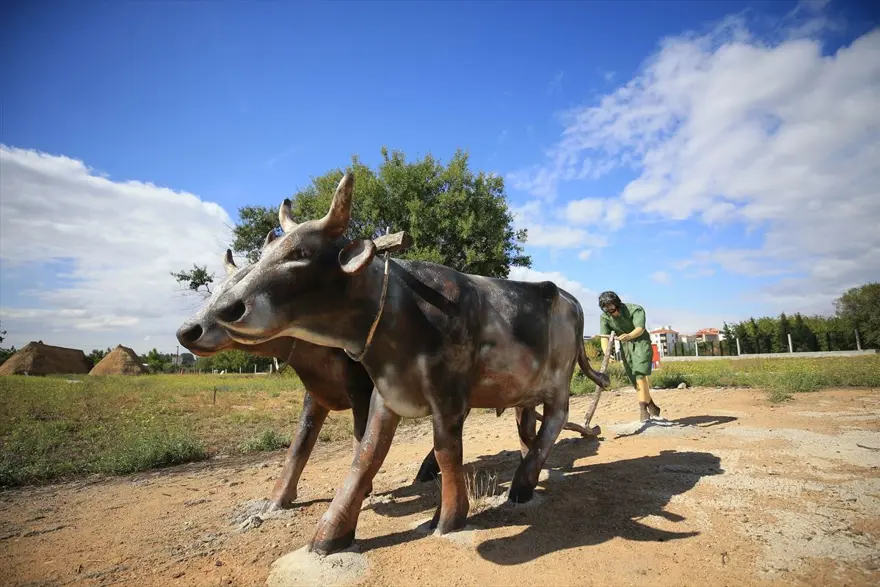 Kırklareli'nde Aşağıpınar'daki 8 bin yıllık köy yaşamı 'zaman tüneli' ve açık hava müzesinde tanıtılacak 12