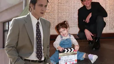 Selahattin Paşalı'dan kızı Pera ile set pozu