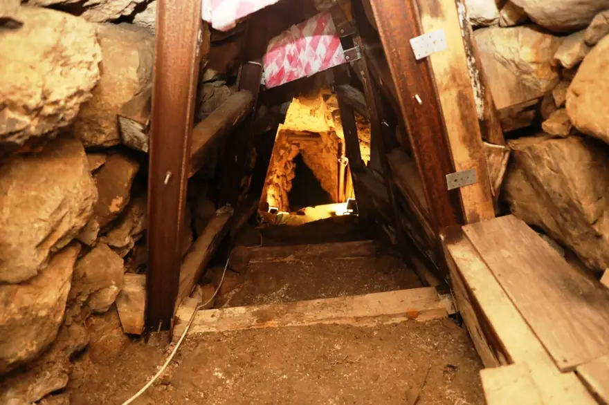 17 yıldır çalışmalar sürüyor! Kutsal suyun içinden çıkan 3 bin yıllık fındık 