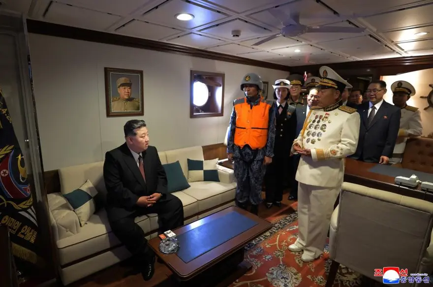 Kim Jong Un, Kuzey Kore'nin "ceza makinesini" tanıttı 5 Kim Jong Un, Kuzey Kore'nin "ceza makinesini" tanıttı 5