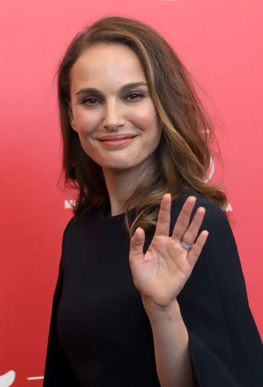 NATALIE PORTMAN 9 NATALIE PORTMAN 9