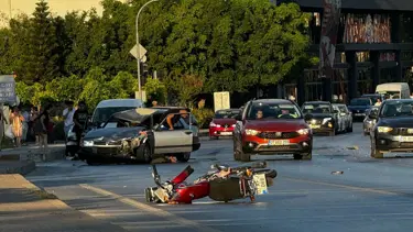 Antalya'da otomobil ile motosiklet çarpıştı: 1 ölü, 2 yaralı