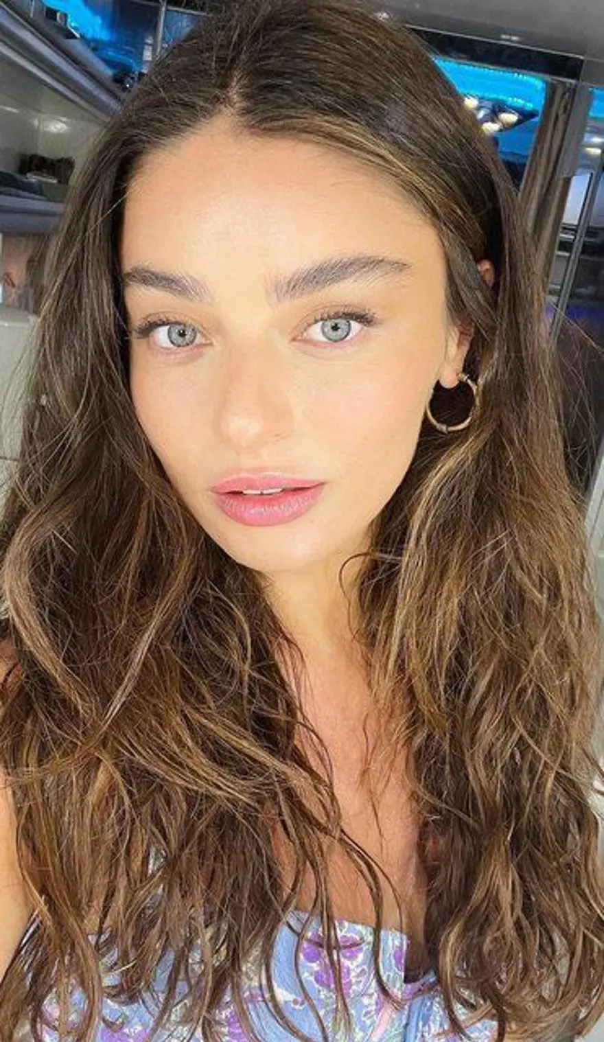 Burak Özçivit'ten yeni imaj: Tatil başlar  (Ünlülerin değişimi) 128